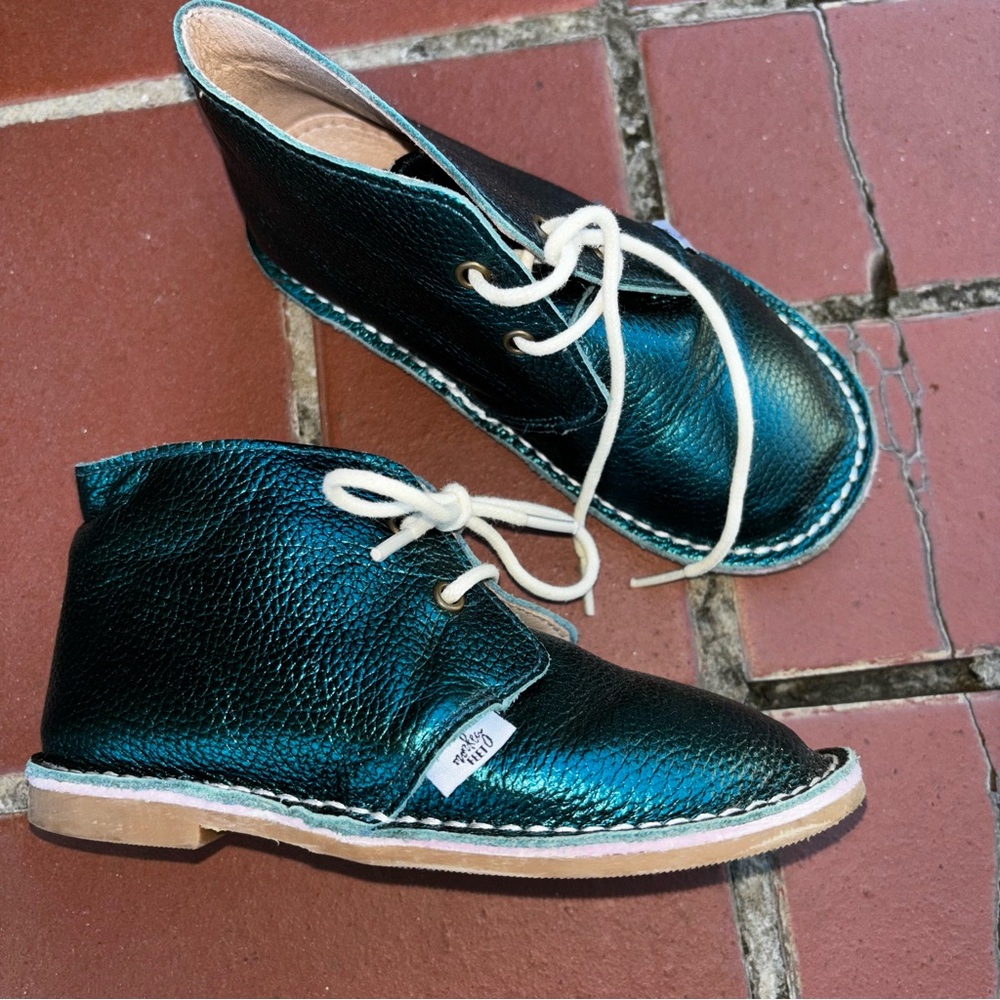 Monkey Feet Metallic Teal Chukka Booies Girls age 3/4